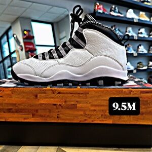Jordan 10 Retro OG
Steel (2025) pre-loved